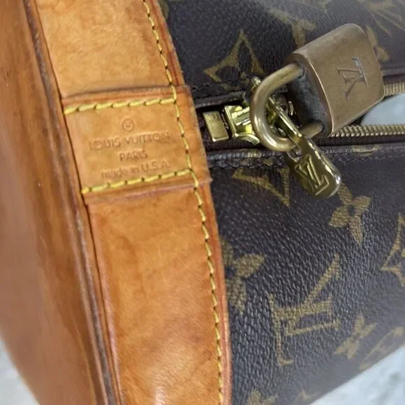 Louis Vuitton Alma bag - Picture 8 of 9